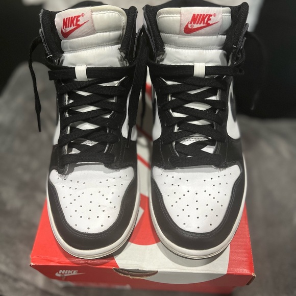 Nike Shoes - Nike Dunks